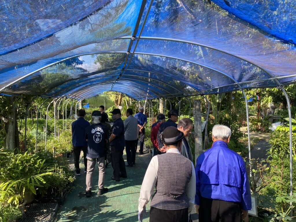 長寿源は薬草園の見学はいつでも受け付けています