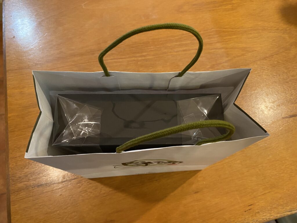 長寿源の手提げ袋は夏ギフトがすっぽりと入るように設計されてます。